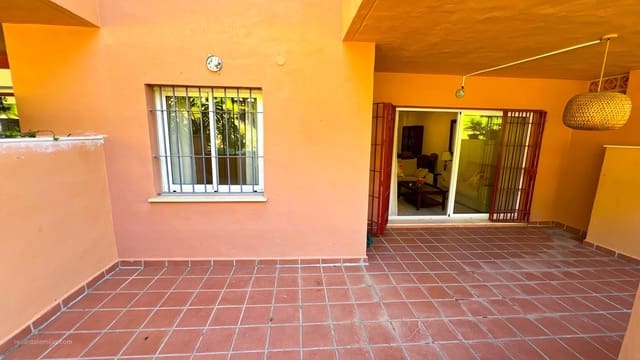 2 soverom Leilighet til salgs i La Reserva, Marbella - € 325 000 (Ref: 9884398)