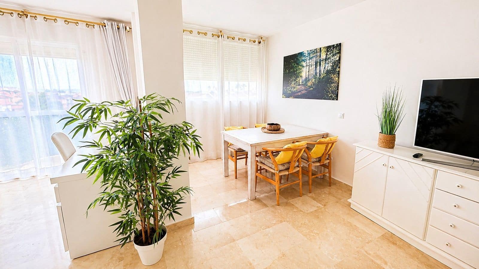 2 slaapkamer Appartement te koop in Atalaya-Isdabe - € 330.000 (Ref: 9884417)