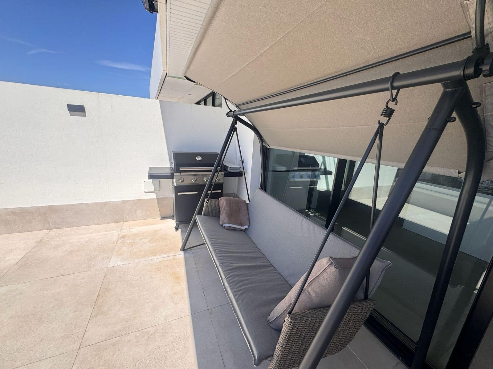 3 soveværelse Penthouse til salg i Estepona - € 1.100.000 (Ref: 9884418)