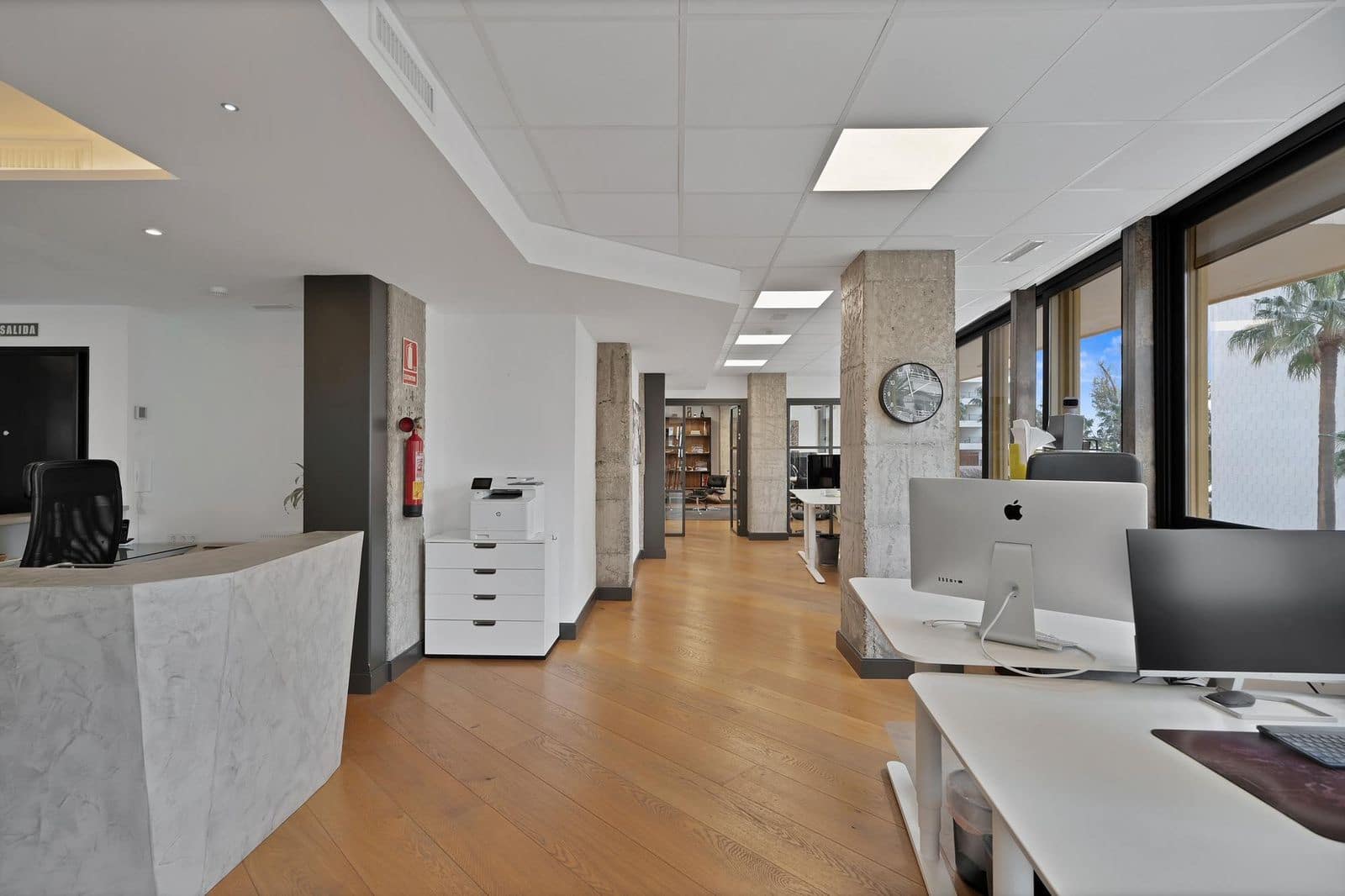 Kontor til salgs i Marbella - € 1 900 000 (Ref: 9884419)