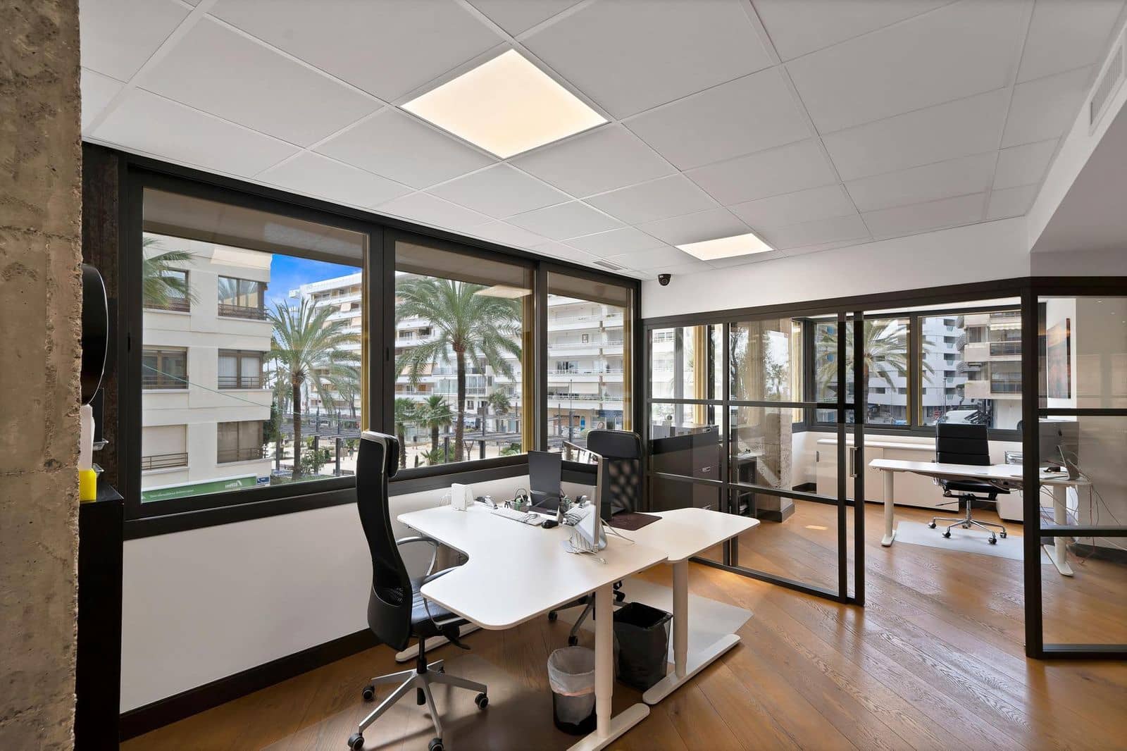 Kontor til salgs i Marbella - € 1 900 000 (Ref: 9884419)