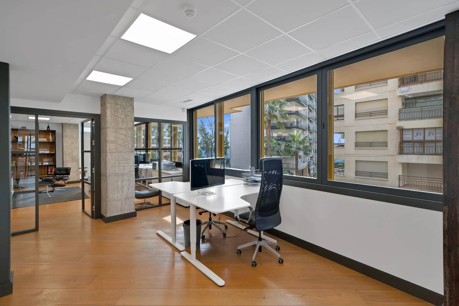 Kontor til salgs i Marbella - € 1 900 000 (Ref: 9884419)