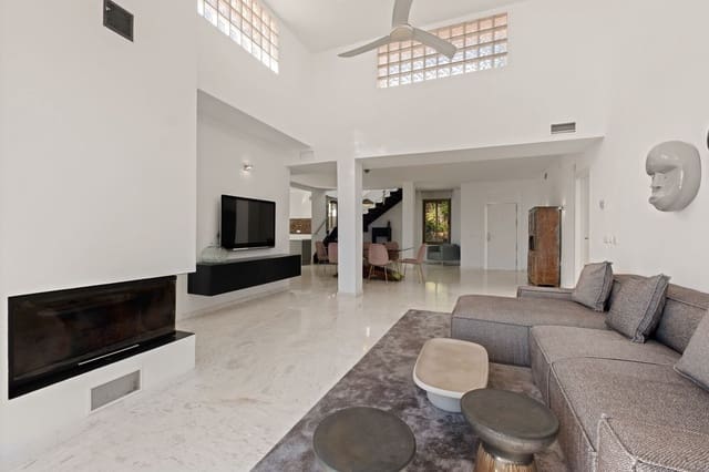2 sypialnia Penthouse na sprzedaż w La Mairena, Ojen - 635 000 € (Ref: 9884420)