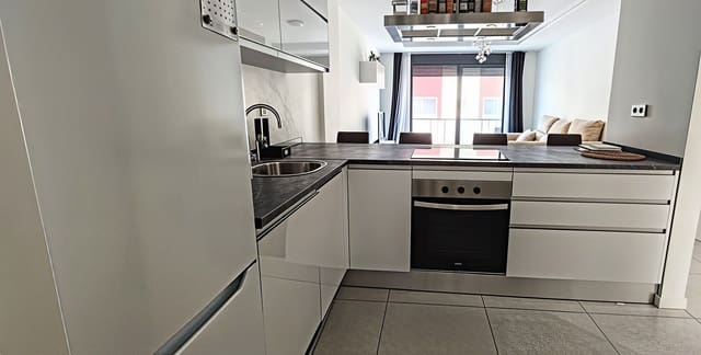 2 soveværelse Lejlighed til salg i Cancelada, Estepona - € 375.000 (Ref: 9884423)