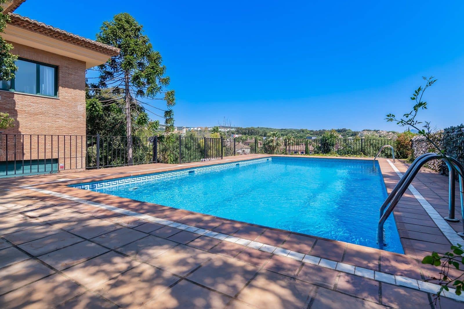5 slaapkamer Villa te koop in Sotogrande - € 1.550.000 (Ref: 9884424)