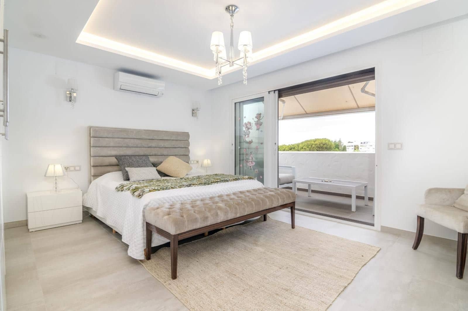 3 soverom Penthouse til salgs i Puerto Banus - € 1 250 000 (Ref: 9884429)