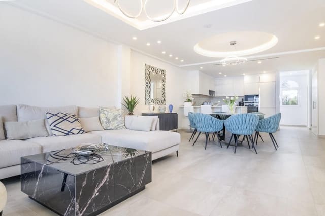 3 soverom Penthouse til salgs i Puerto Banus, Marbella - € 1 250 000 (Ref: 9884429)