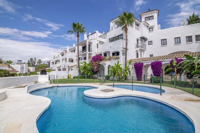 3 soverom Penthouse til salgs i Puerto Banus, Marbella - € 1 250 000 (Ref: 9884429)