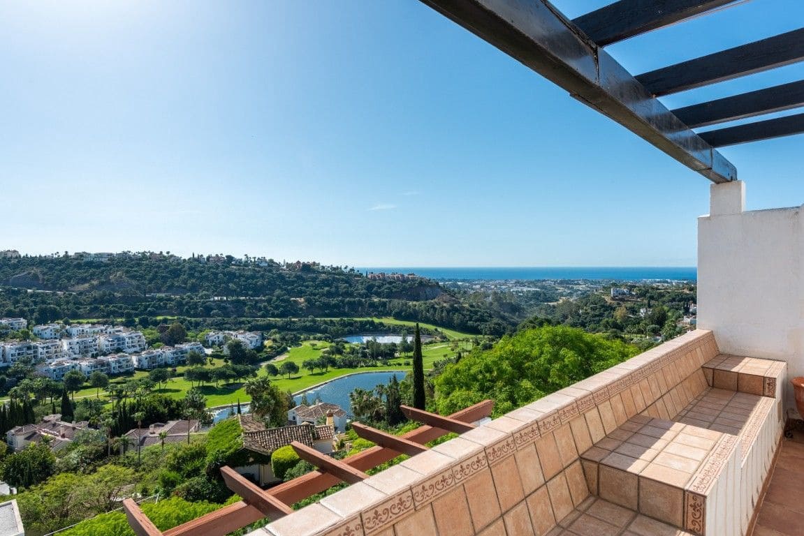3 sovrum Lägenhet till salu i Benahavis - 549 000 € (Ref: 9894494)