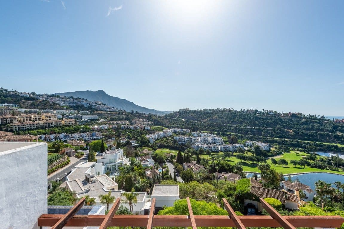 3 sovrum Lägenhet till salu i Benahavis - 549 000 € (Ref: 9894494)