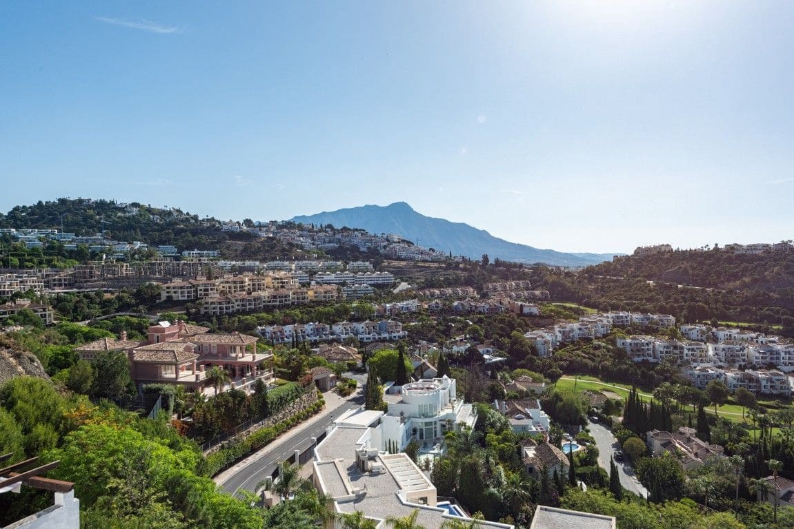 3 sovrum Lägenhet till salu i Benahavis - 549 000 € (Ref: 9894494)