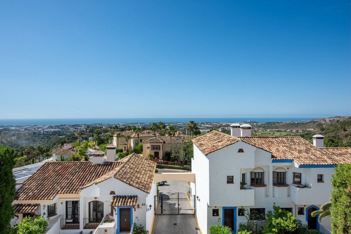 3 sovrum Lägenhet till salu i Benahavis - 549 000 € (Ref: 9894494)