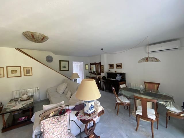 5 camera da letto Casa in vendita in Golden Mile, Marbella - 1.090.000 € (Rif: 9894495)