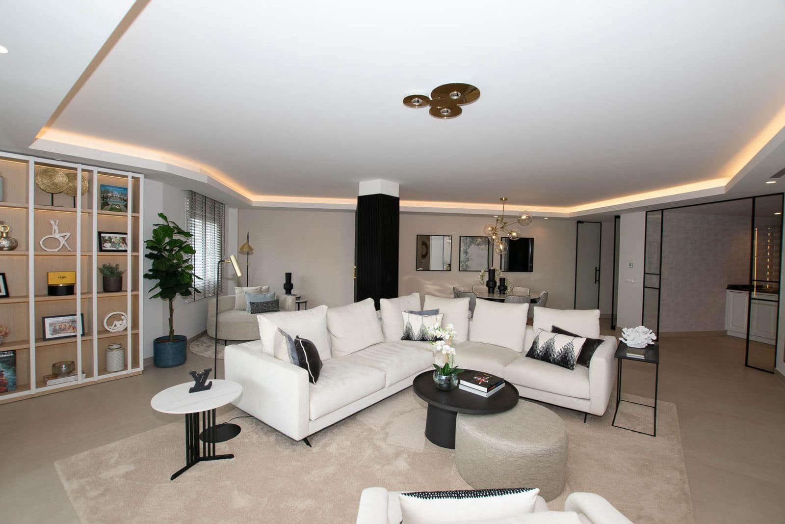 3 soveværelse Lejlighed til salg i Puerto Banus - € 1.999.000 (Ref: 9894498)