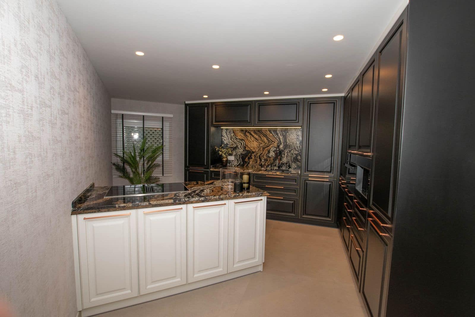 3 soveværelse Lejlighed til salg i Puerto Banus - € 1.999.000 (Ref: 9894498)