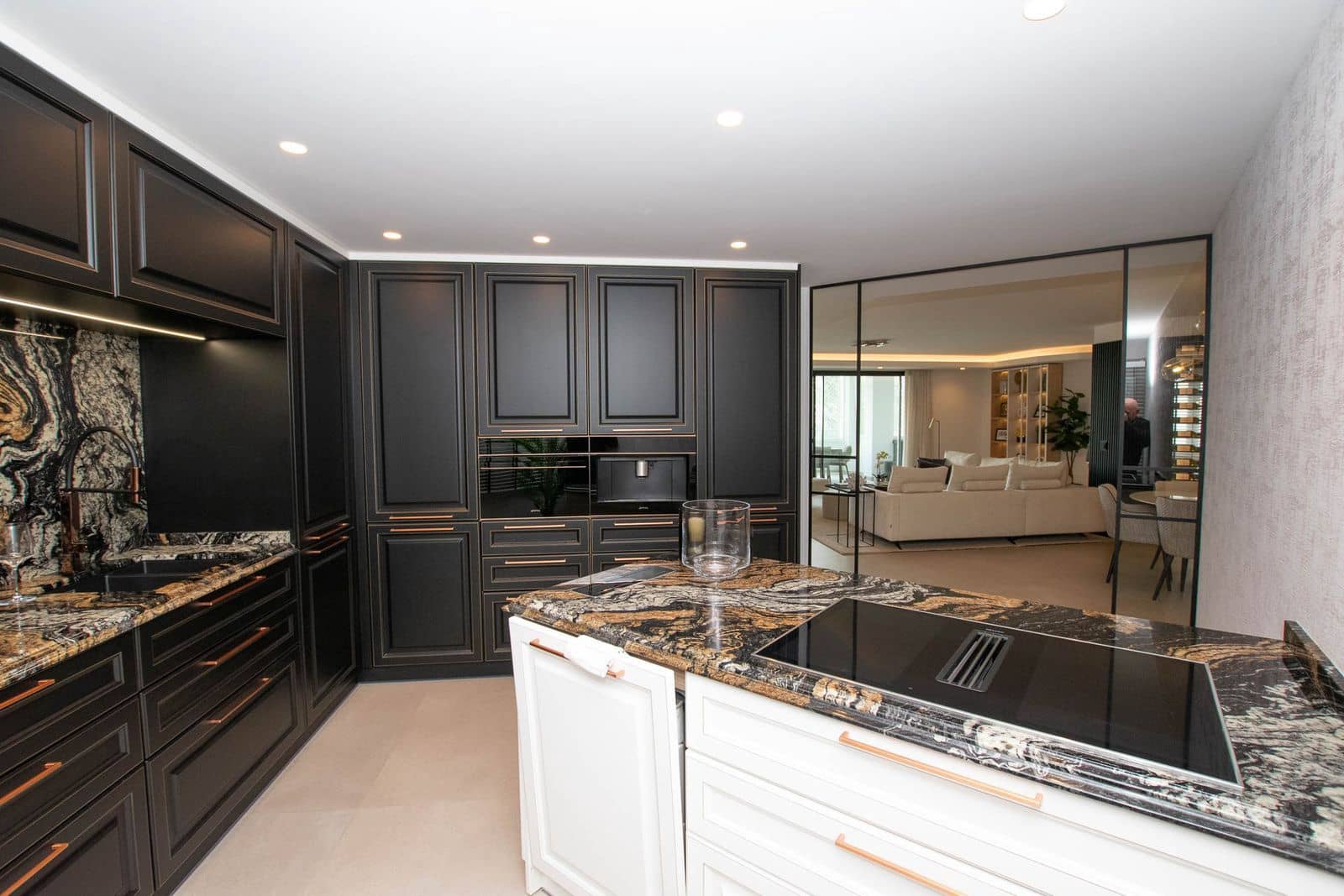 3 soveværelse Lejlighed til salg i Puerto Banus - € 1.999.000 (Ref: 9894498)