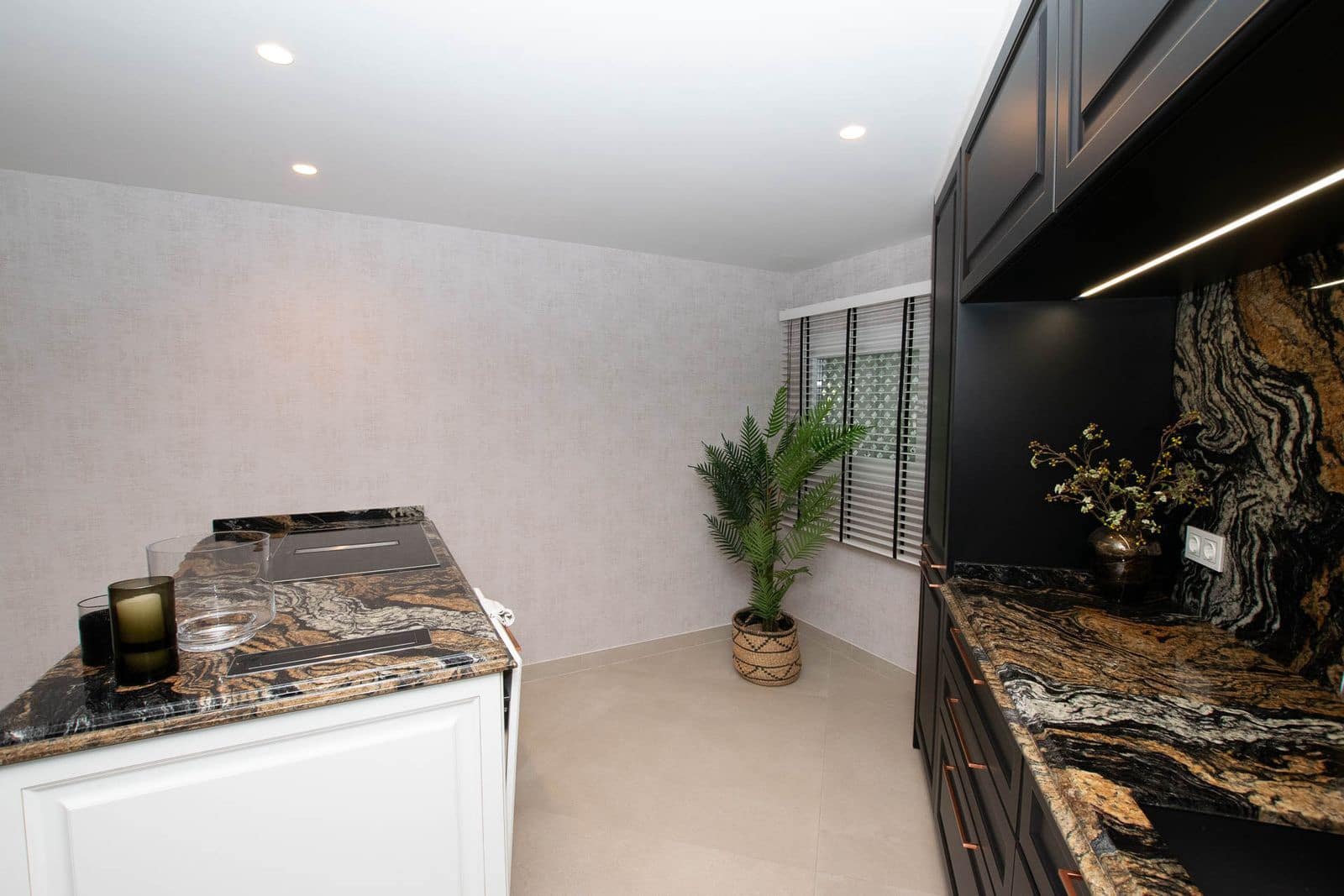 3 soveværelse Lejlighed til salg i Puerto Banus - € 1.999.000 (Ref: 9894498)