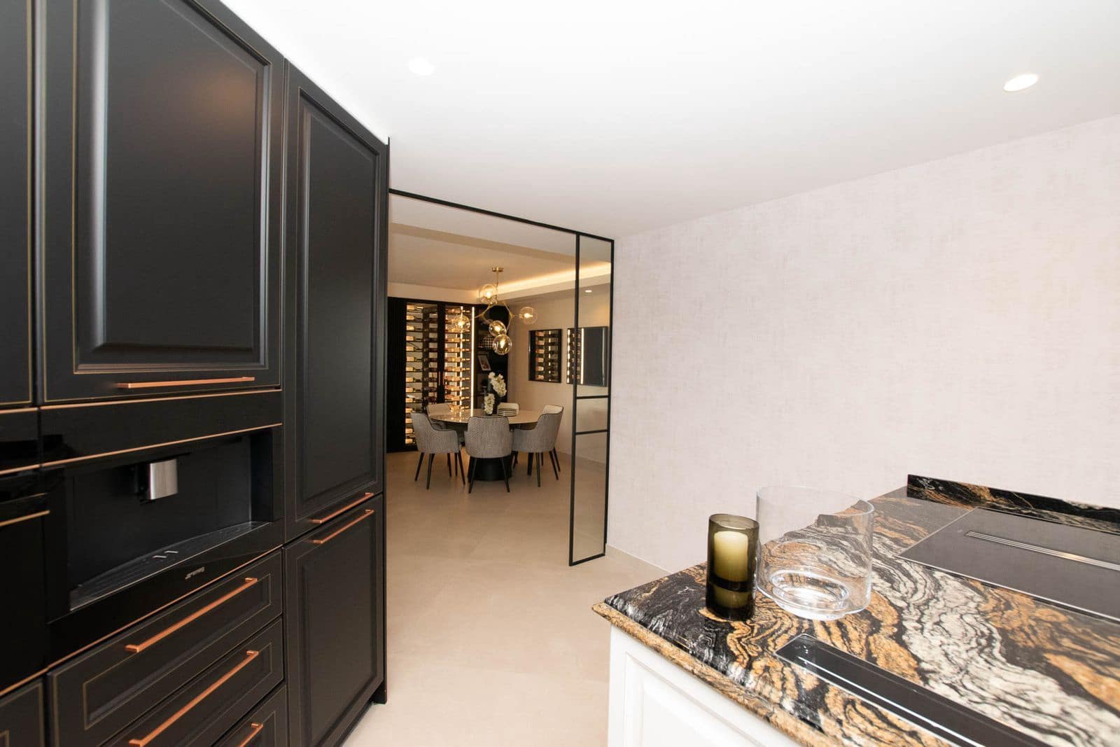 3 soveværelse Lejlighed til salg i Puerto Banus - € 1.999.000 (Ref: 9894498)