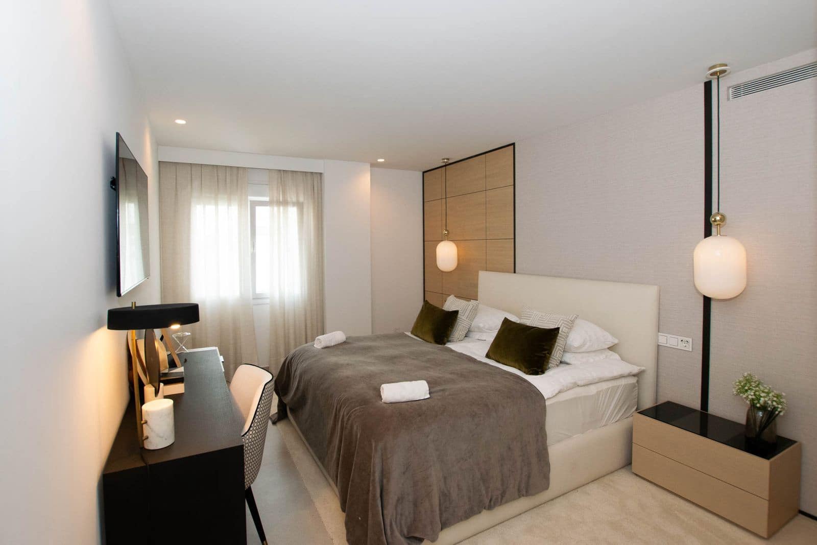 3 soveværelse Lejlighed til salg i Puerto Banus - € 1.999.000 (Ref: 9894498)