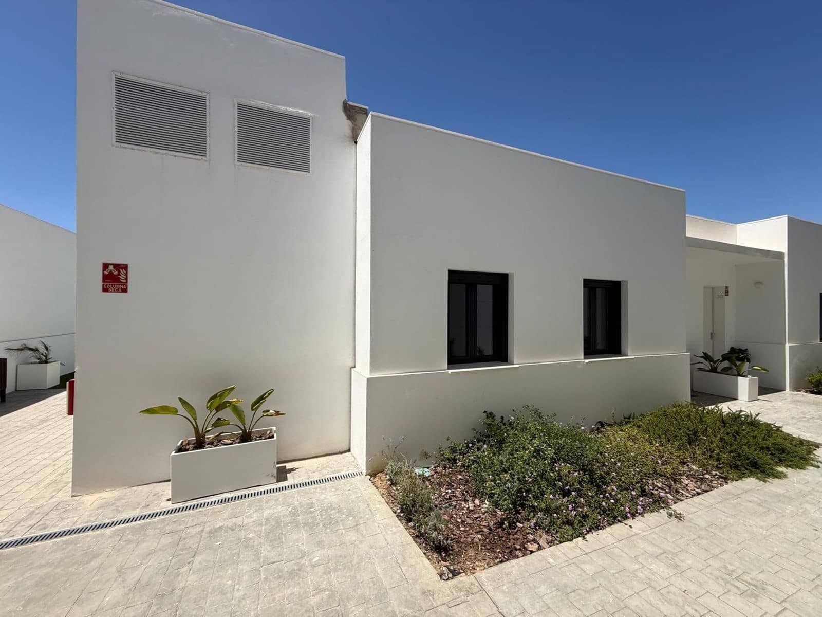 2 bedroom Townhouse for sale in Manilva - € 399,000 (Ref: 9894501)