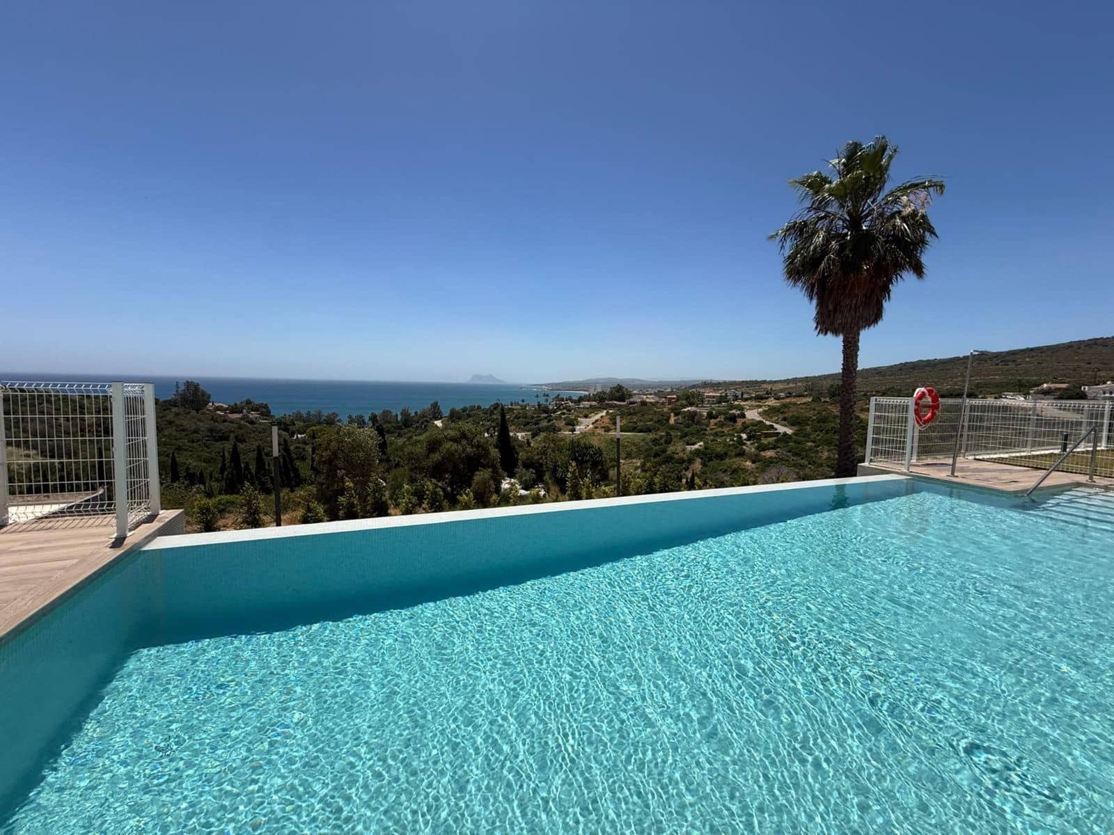 2 bedroom Townhouse for sale in Manilva - € 399,000 (Ref: 9894501)