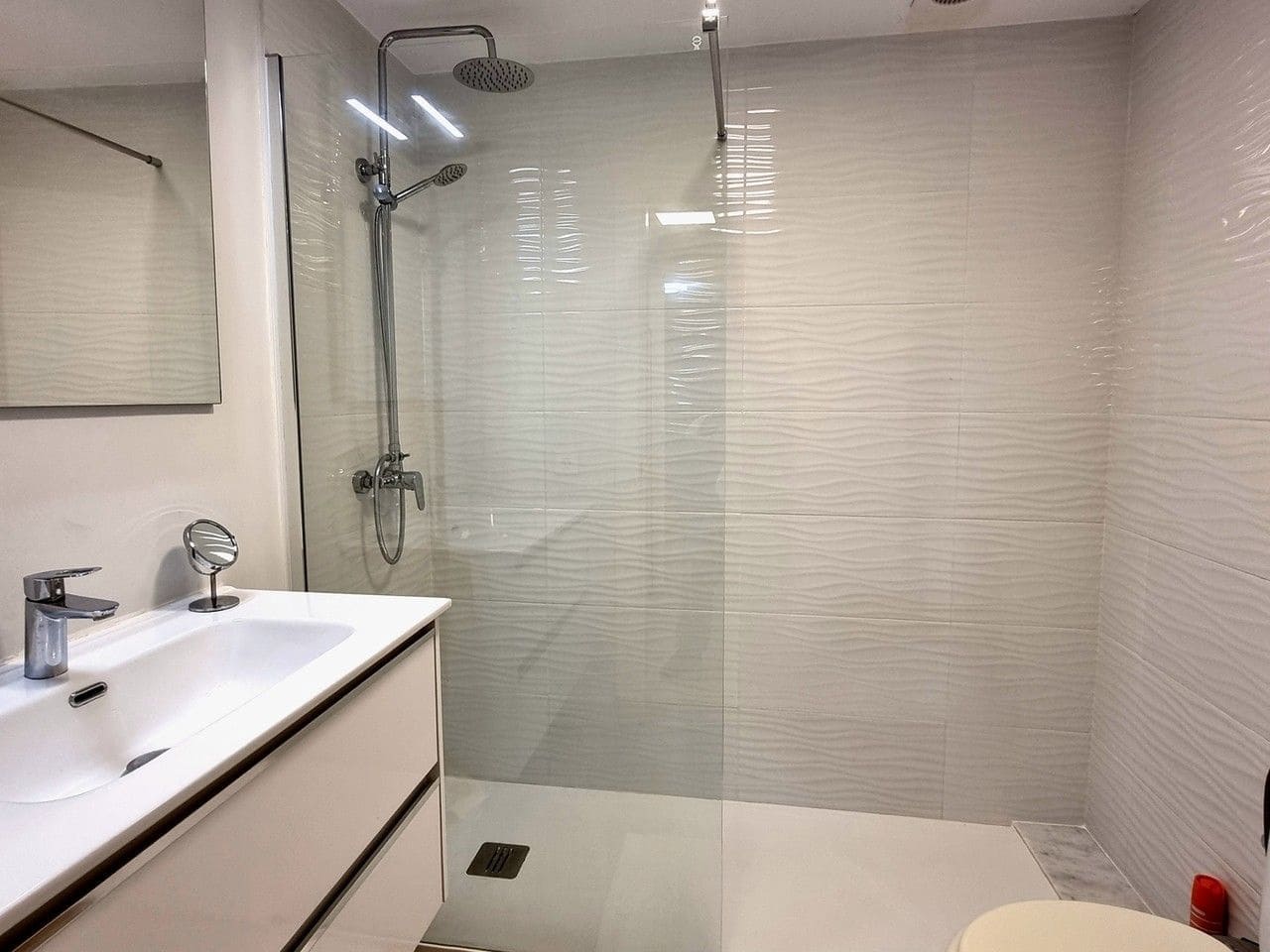 2 quarto Apartamento para venda em Benahavis - 330 000 € (Ref: 9894502)