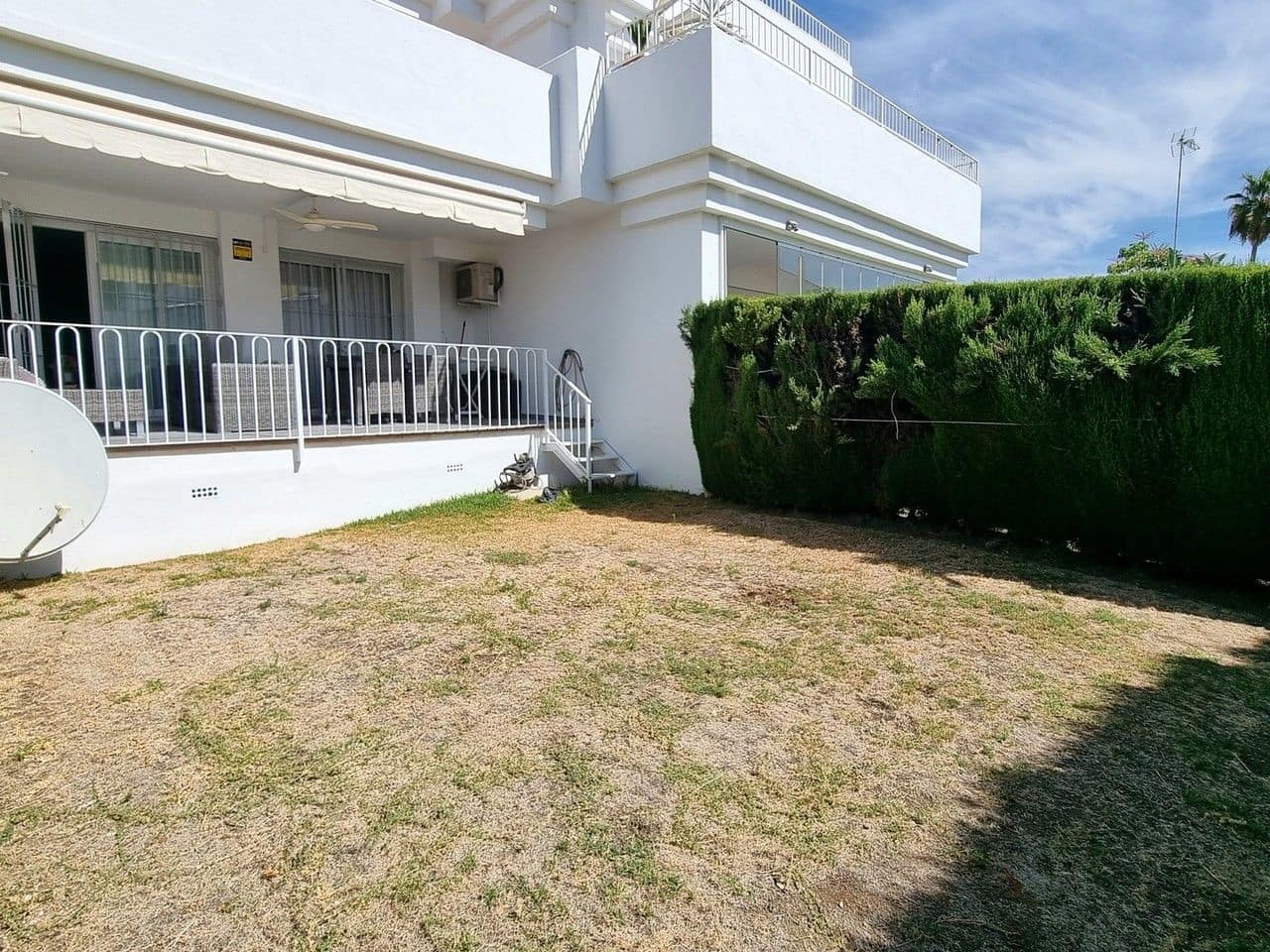 2 quarto Apartamento para venda em Benahavis - 330 000 € (Ref: 9894502)