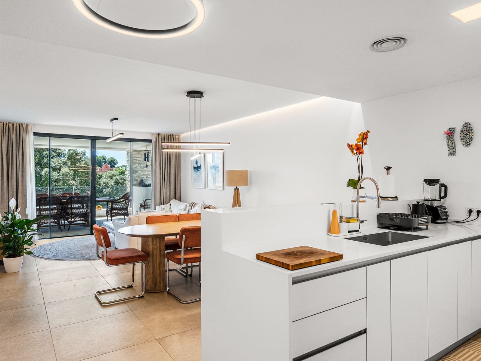 Apartamento de 3 habitaciones en Cabopino en venta - 925.000 € (Ref: 9894503)