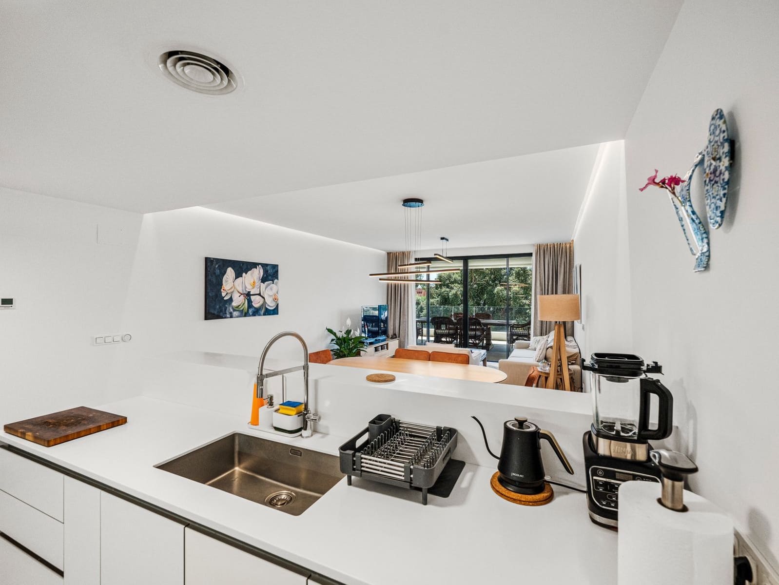 Apartamento de 3 habitaciones en Cabopino en venta - 925.000 € (Ref: 9894503)