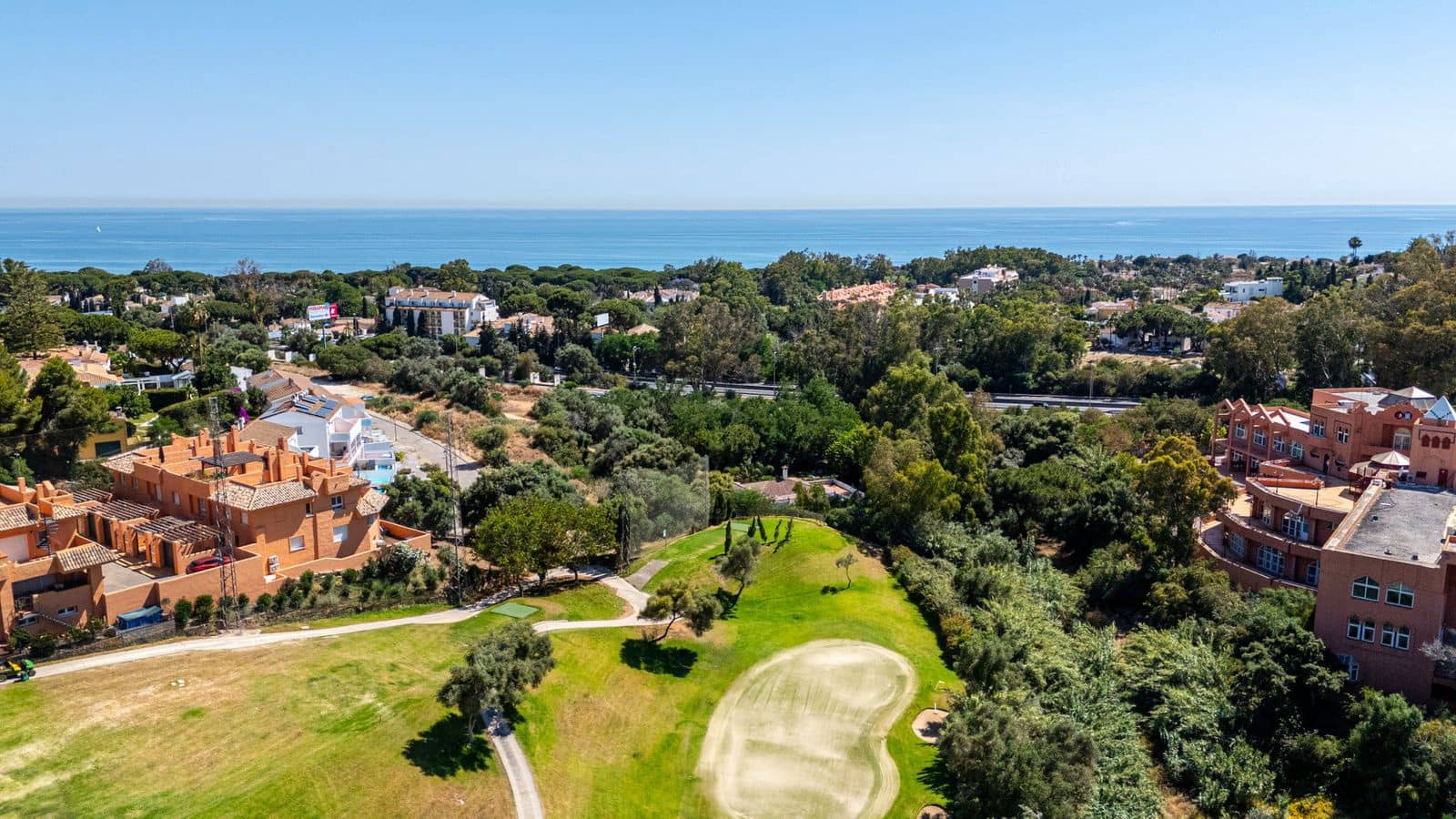 Apartamento de 3 habitaciones en Cabopino en venta - 925.000 € (Ref: 9894503)