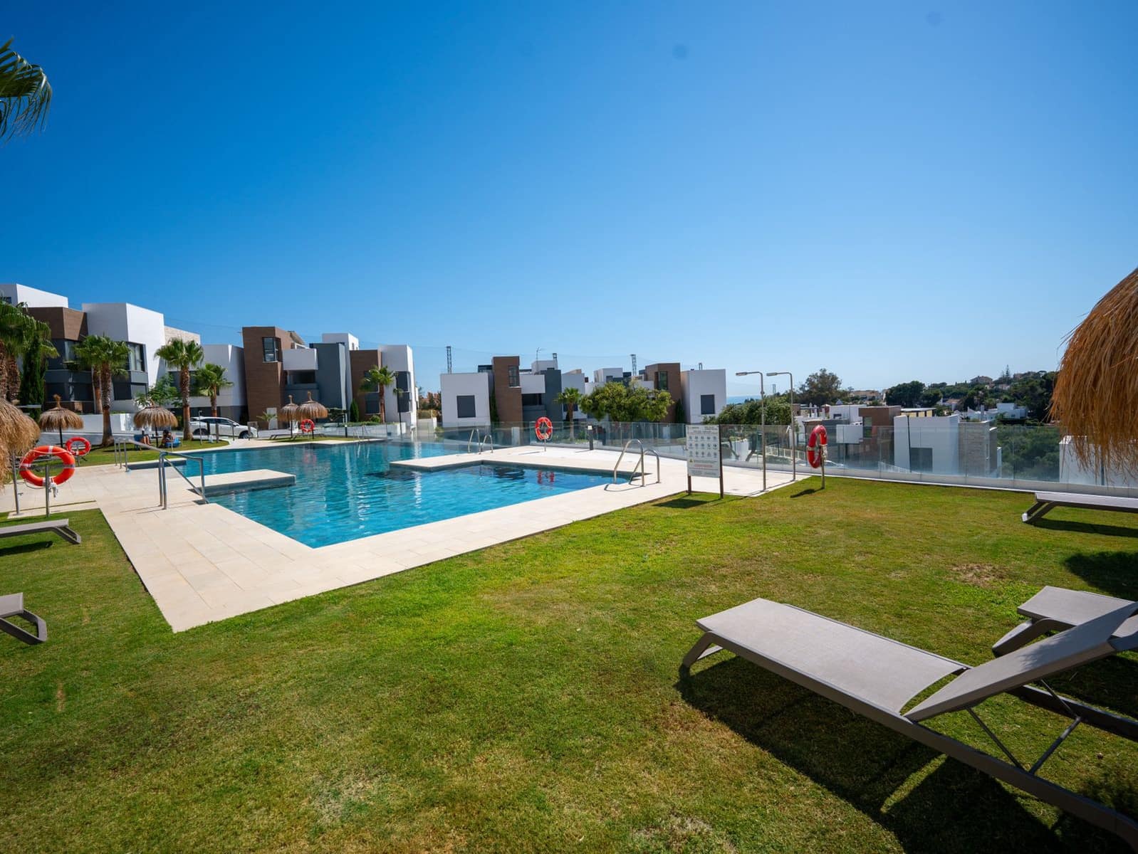 Apartamento de 3 habitaciones en Cabopino en venta - 925.000 € (Ref: 9894503)