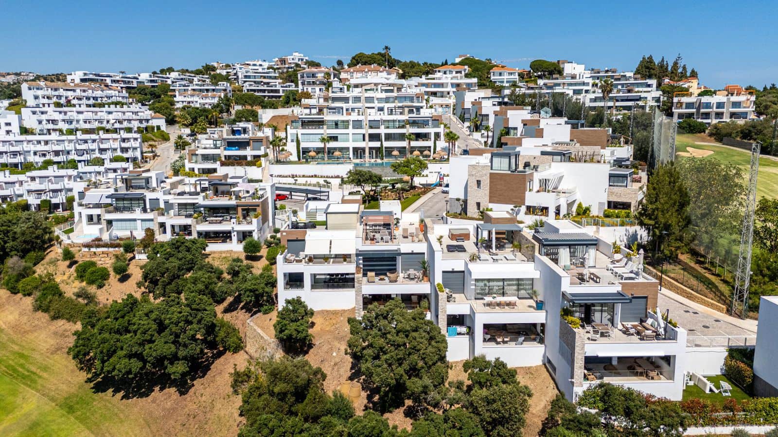 Apartamento de 3 habitaciones en Cabopino en venta - 925.000 € (Ref: 9894503)