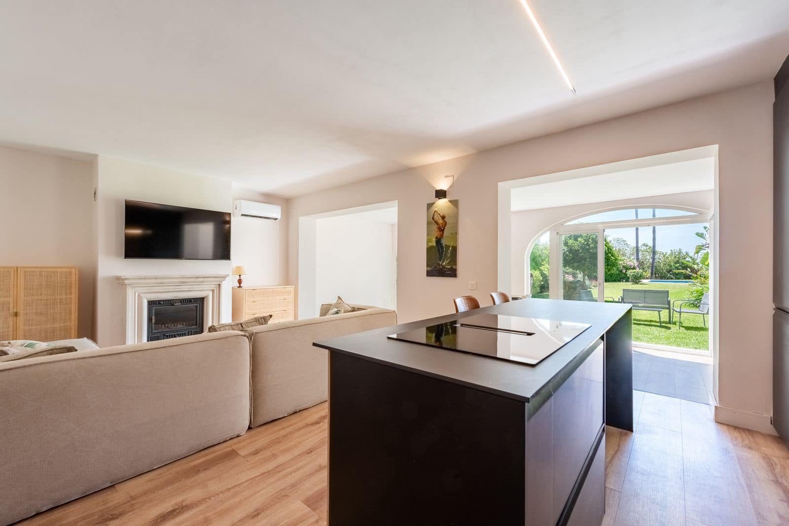 3 bedroom Apartment for sale in Atalaya-Isdabe - € 385,000 (Ref: 9894504)