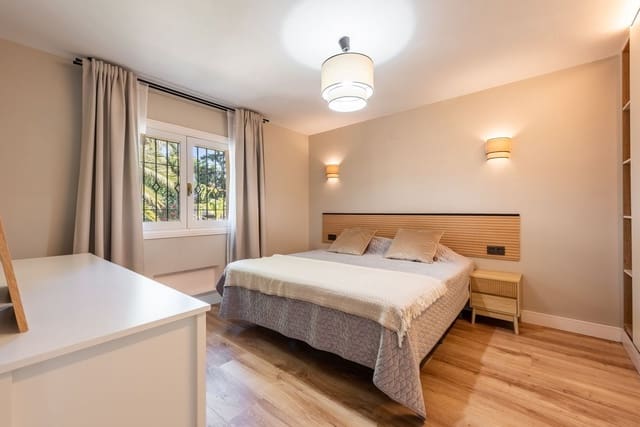 3 makuuhuone Huoneisto myytävänä paikassa Atalaya-Isdabe, Estepona - 385 000 € (Ref: 9894504)