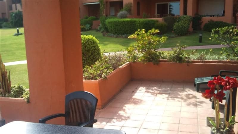 2 sovrum Lägenhet till salu i La Duquesa / Puerto de la Duquesa - 615 000 € (Ref: 9894508)