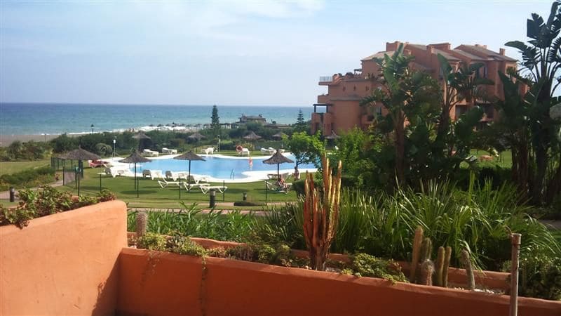 2 sovrum Lägenhet till salu i La Duquesa / Puerto de la Duquesa - 615 000 € (Ref: 9894508)