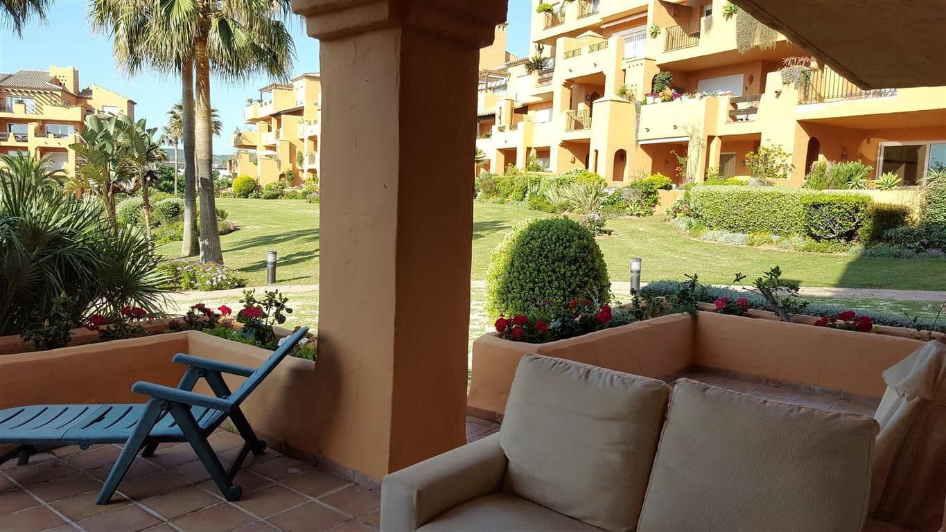 2 sovrum Lägenhet till salu i La Duquesa / Puerto de la Duquesa - 615 000 € (Ref: 9894508)