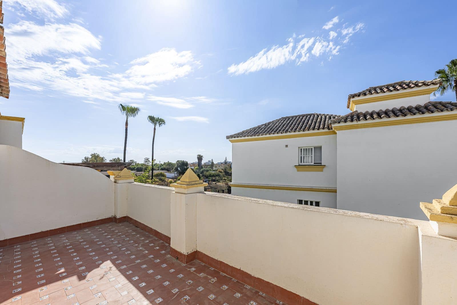Casa de 3 habitaciones en New Golden Mile en venta - 495.000 € (Ref: 9894509)