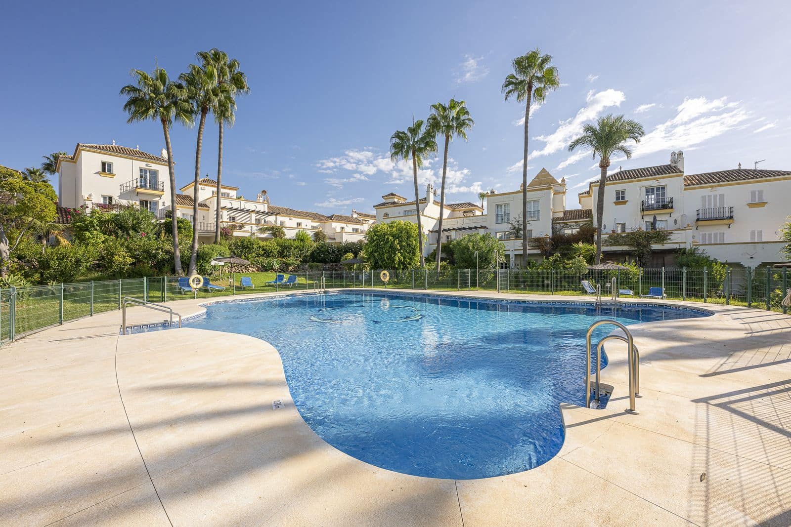 Casa de 3 habitaciones en New Golden Mile en venta - 495.000 € (Ref: 9894509)