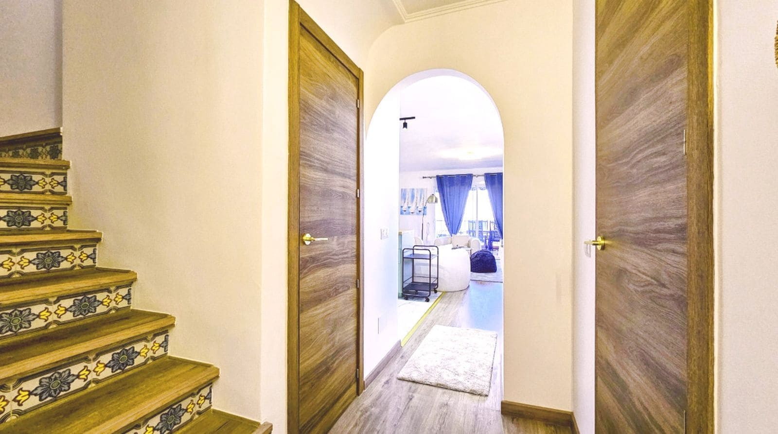 4 bedroom Semi-detached Villa for sale in Calahonda - € 670,000 (Ref: 9894510)