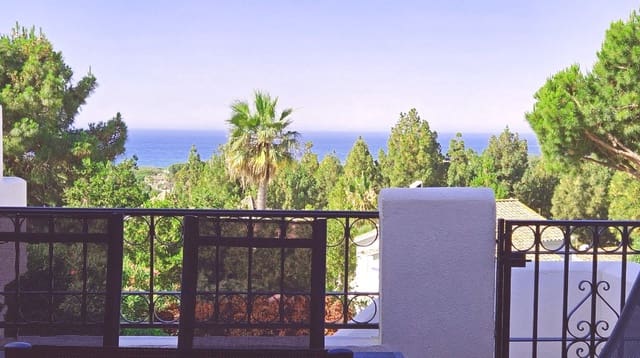 4 bedroom Semi-detached Villa for sale in Calahonda, Mijas - € 670,000 (Ref: 9894510)