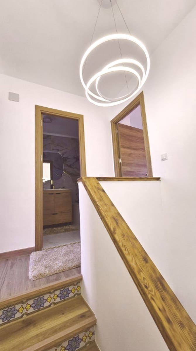 4 bedroom Semi-detached Villa for sale in Calahonda - € 670,000 (Ref: 9894510)