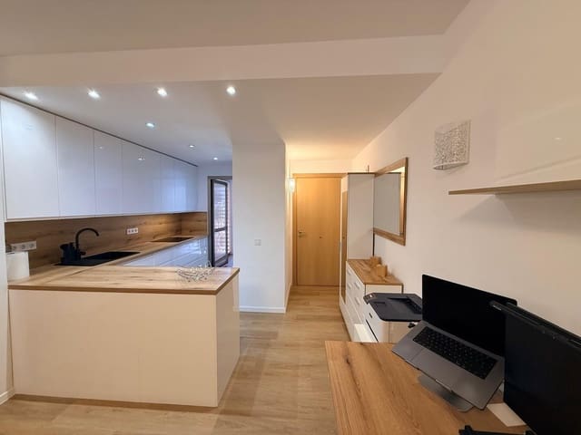 2 Zimmer Apartment zu verkaufen in Cancelada, Estepona - 450.000 € (Ref: 9894513)
