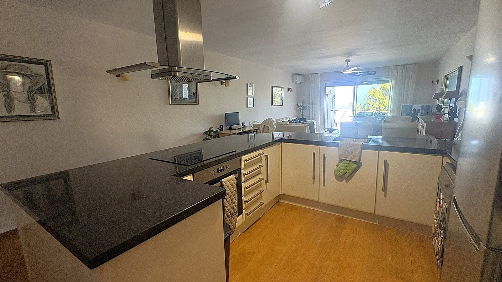 3 makuuhuone Huoneisto myytävänä paikassa Estepona - 345 000 € (Ref: 9894515)