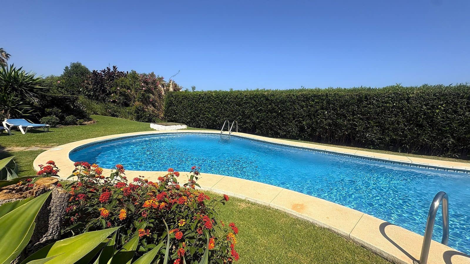 3 makuuhuone Huoneisto myytävänä paikassa Estepona - 345 000 € (Ref: 9894515)