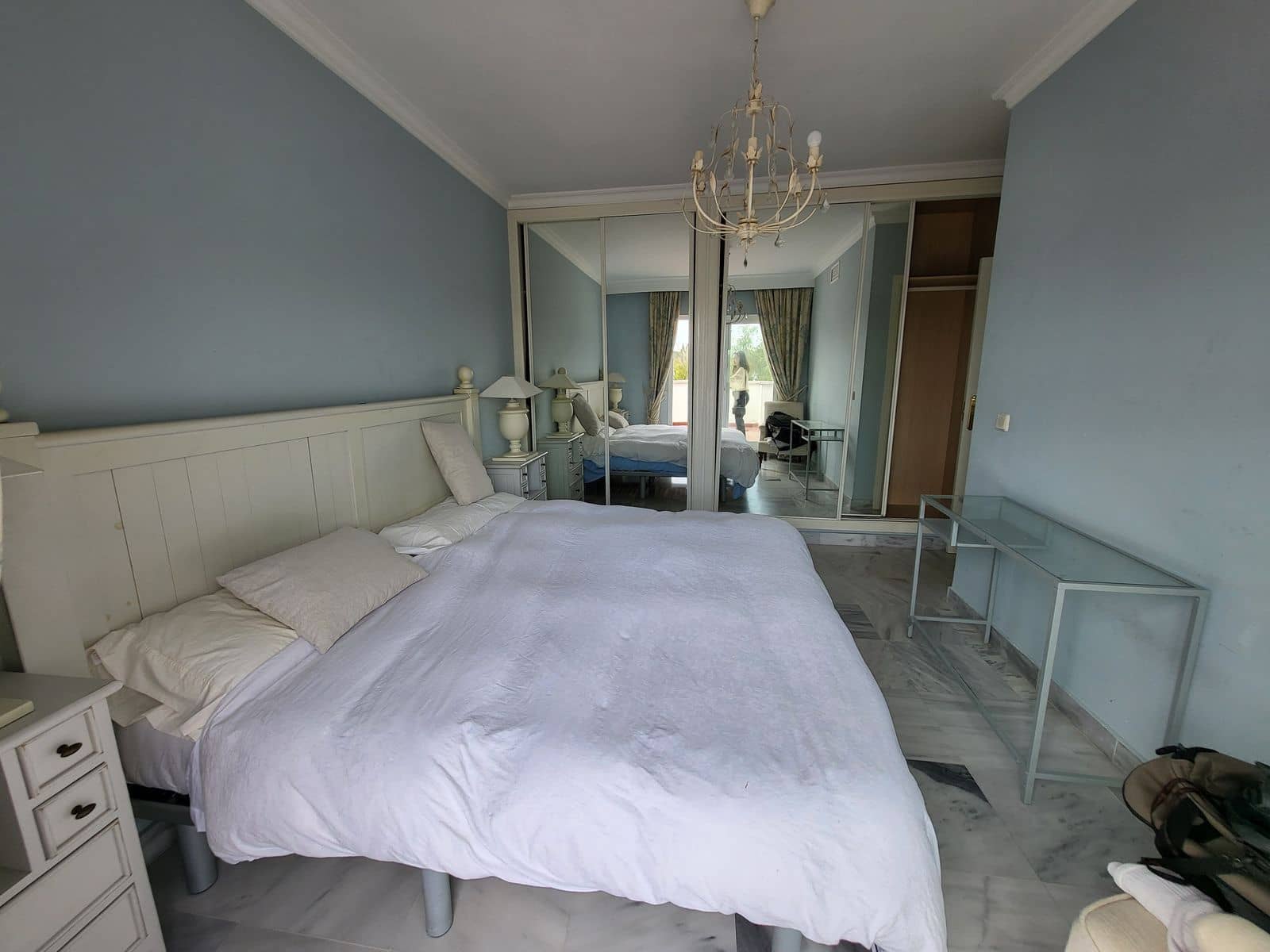 Ático de 2 habitaciones en Nueva Andalucia en venta - 535.000 € (Ref: 9894516)