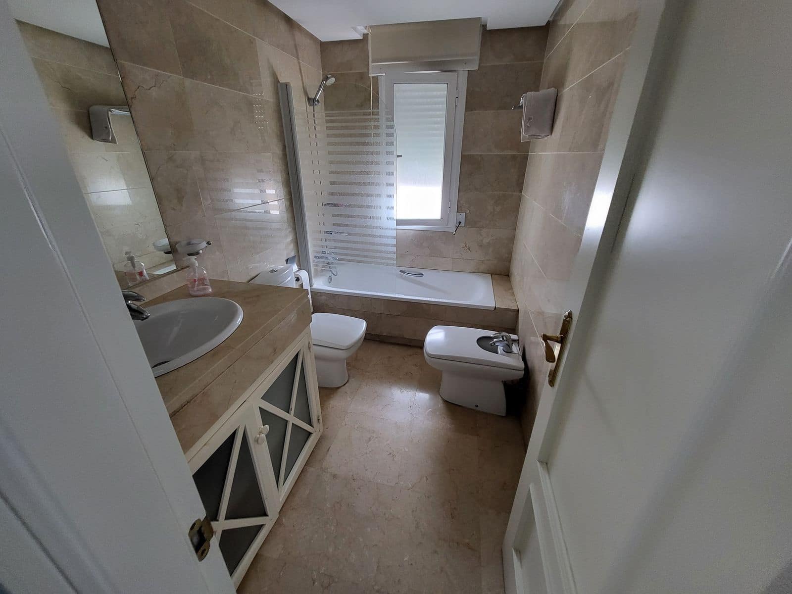 Ático de 2 habitaciones en Nueva Andalucia en venta - 535.000 € (Ref: 9894516)