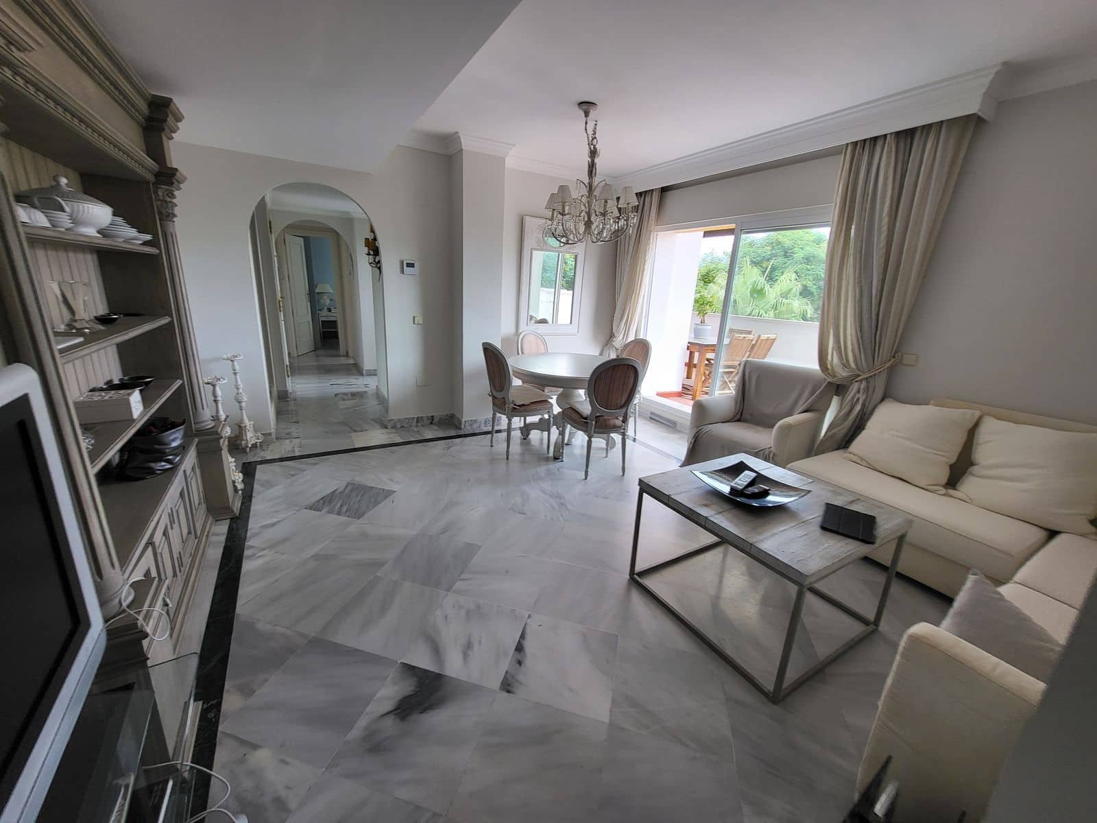 Ático de 2 habitaciones en Nueva Andalucia en venta - 535.000 € (Ref: 9894516)