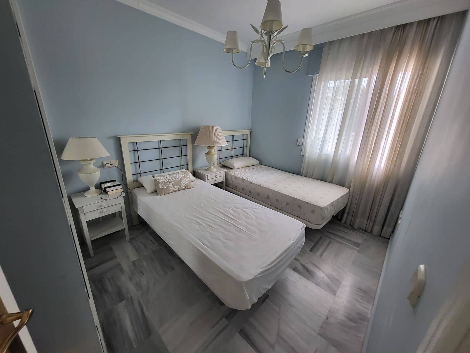 Ático de 2 habitaciones en Nueva Andalucia en venta - 535.000 € (Ref: 9894516)