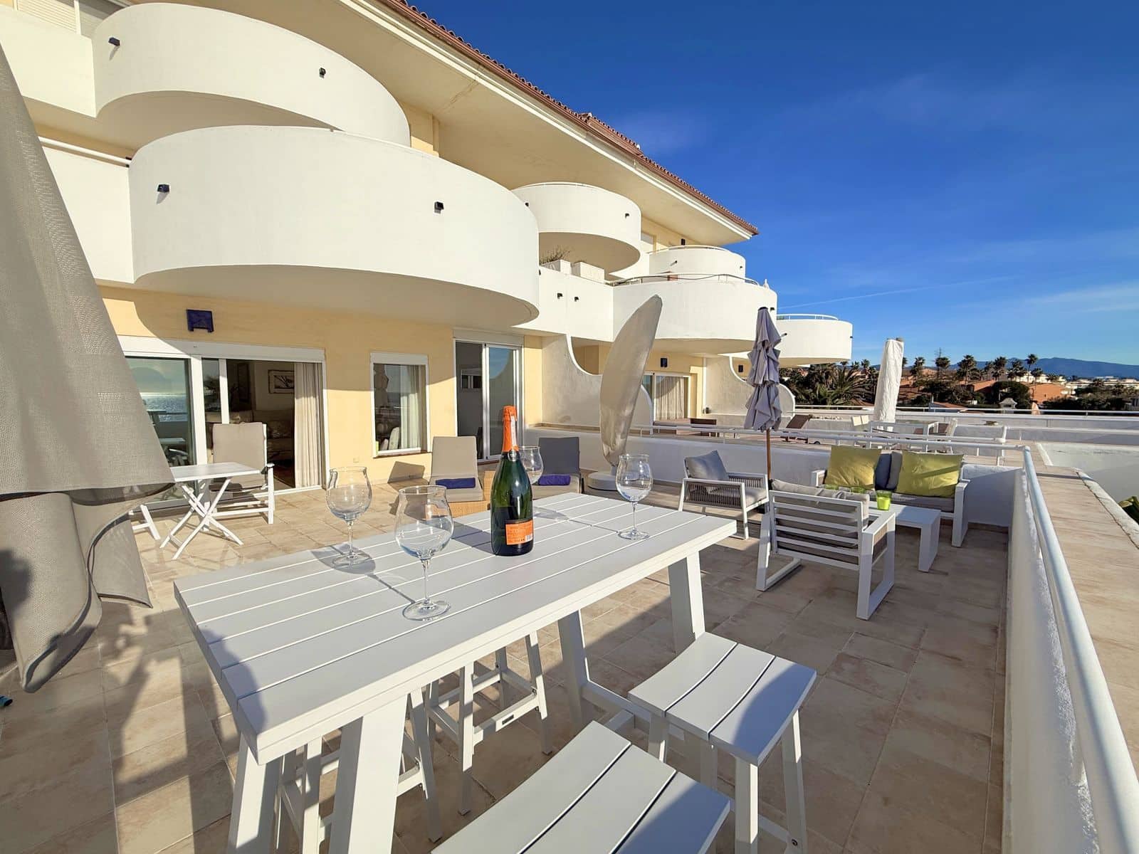 2 slaapkamer Appartement te koop in Casares - € 575.000 (Ref: 9894519)